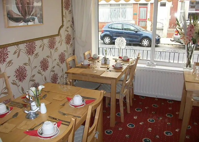 Highbury Hotel